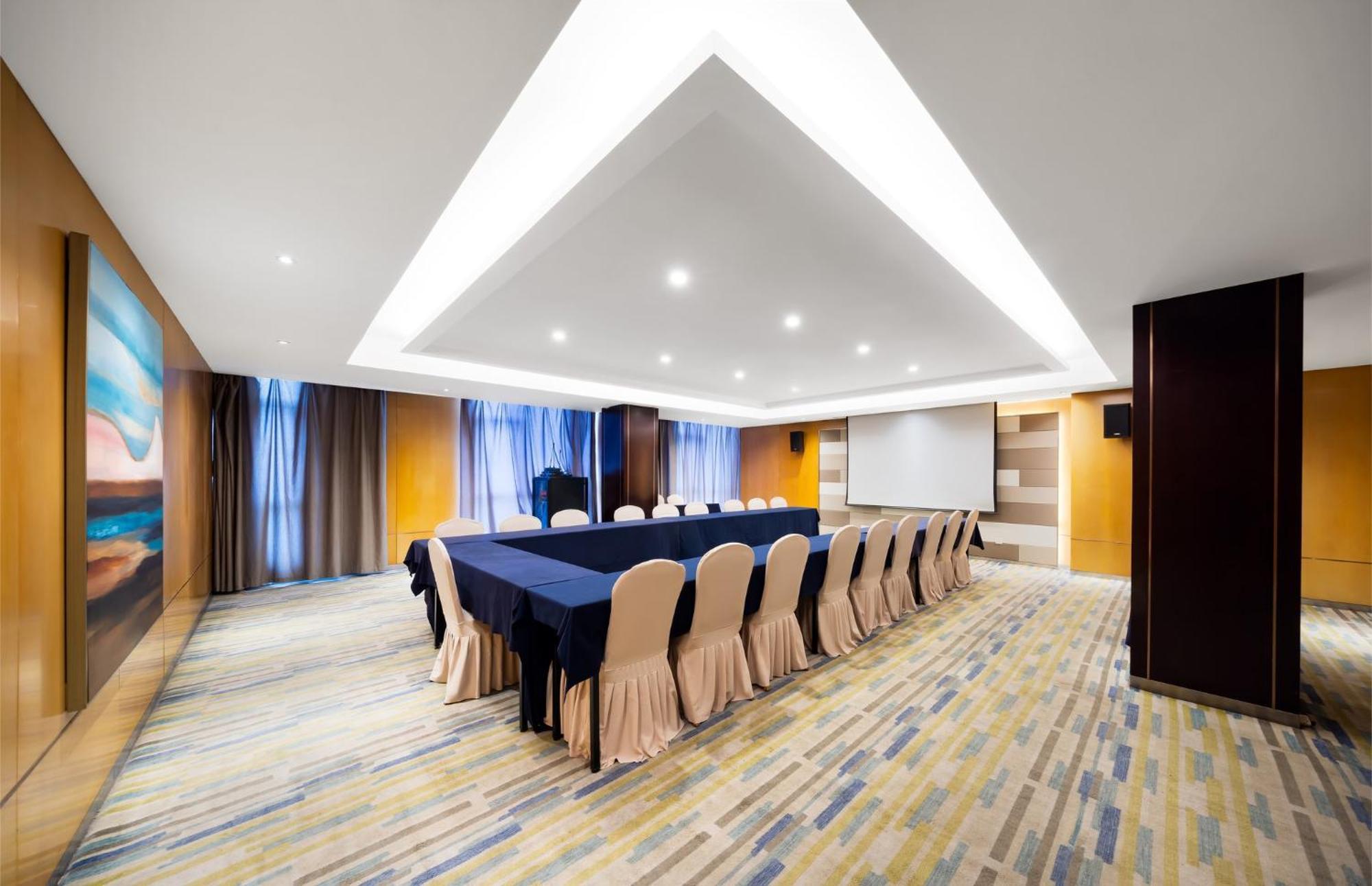 Holiday Inn Express Zhengzhou Airport By Ihg Xinzheng  ภายนอก รูปภาพ