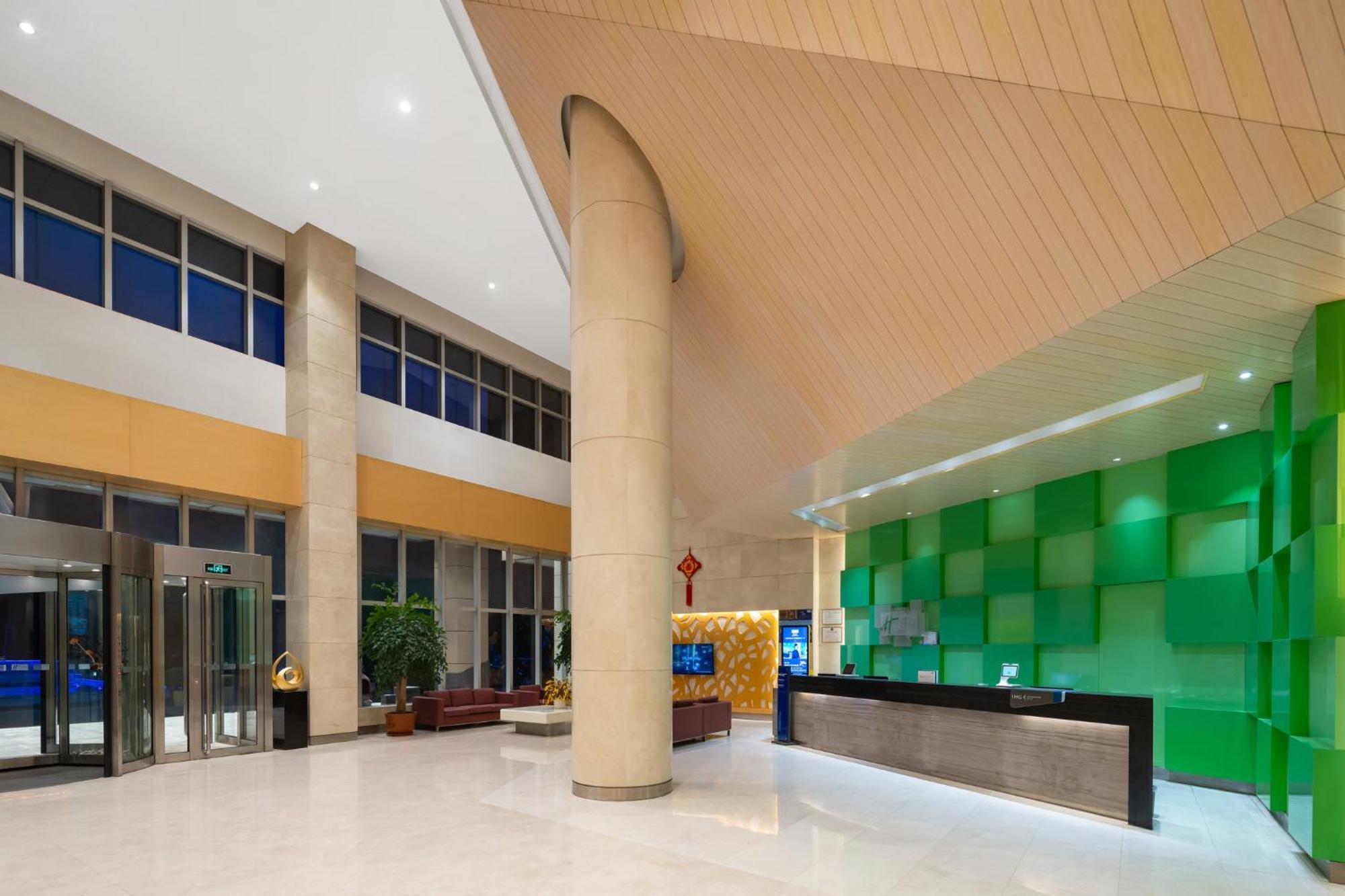 Holiday Inn Express Zhengzhou Airport By Ihg Xinzheng  ภายนอก รูปภาพ