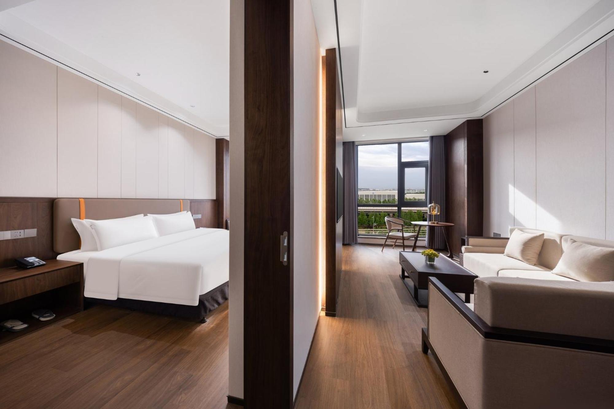 Holiday Inn Express Zhengzhou Airport By Ihg Xinzheng  ภายนอก รูปภาพ
