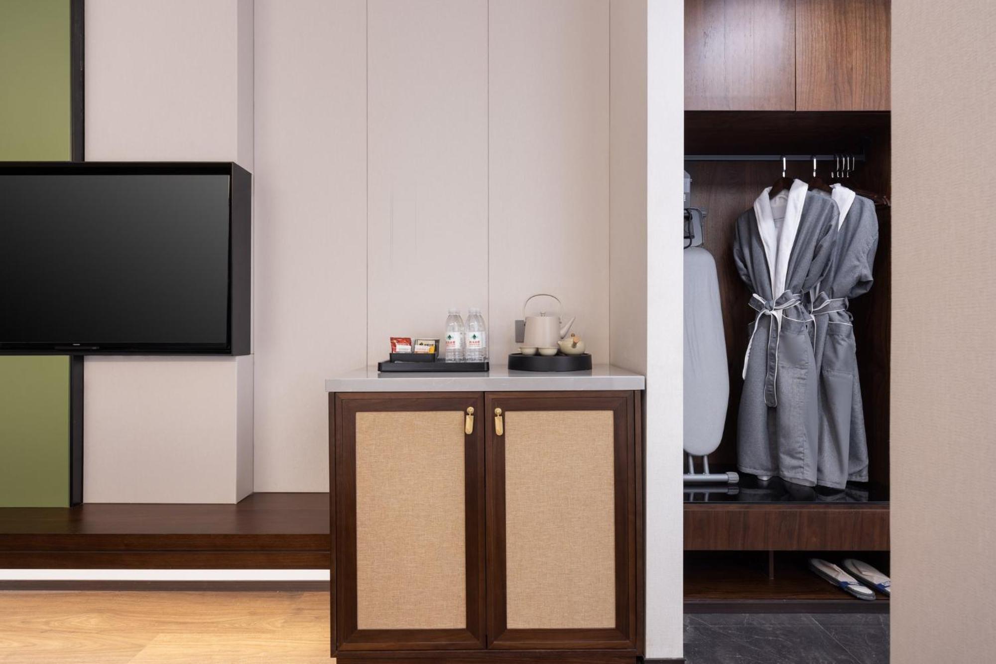 Holiday Inn Express Zhengzhou Airport By Ihg Xinzheng  ภายนอก รูปภาพ