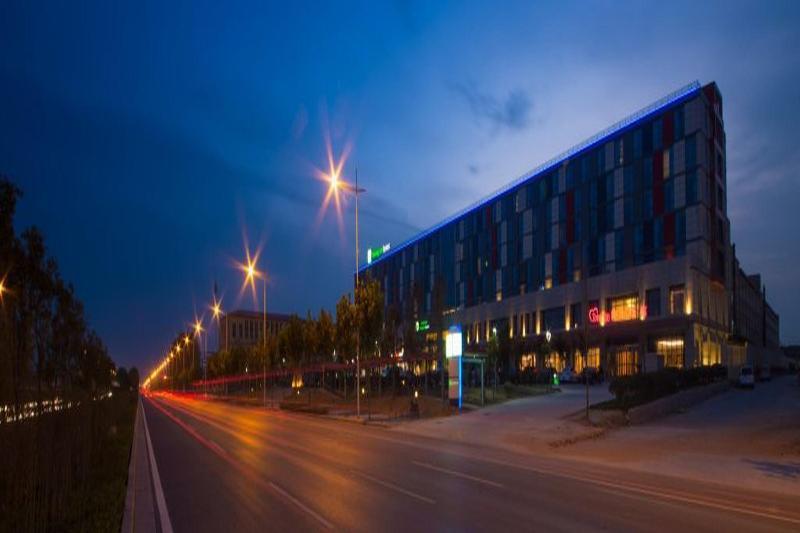 Holiday Inn Express Zhengzhou Airport By Ihg Xinzheng  ภายนอก รูปภาพ
